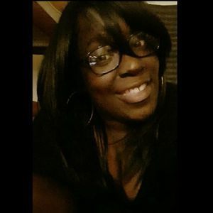 Meet your Posher, Ebony